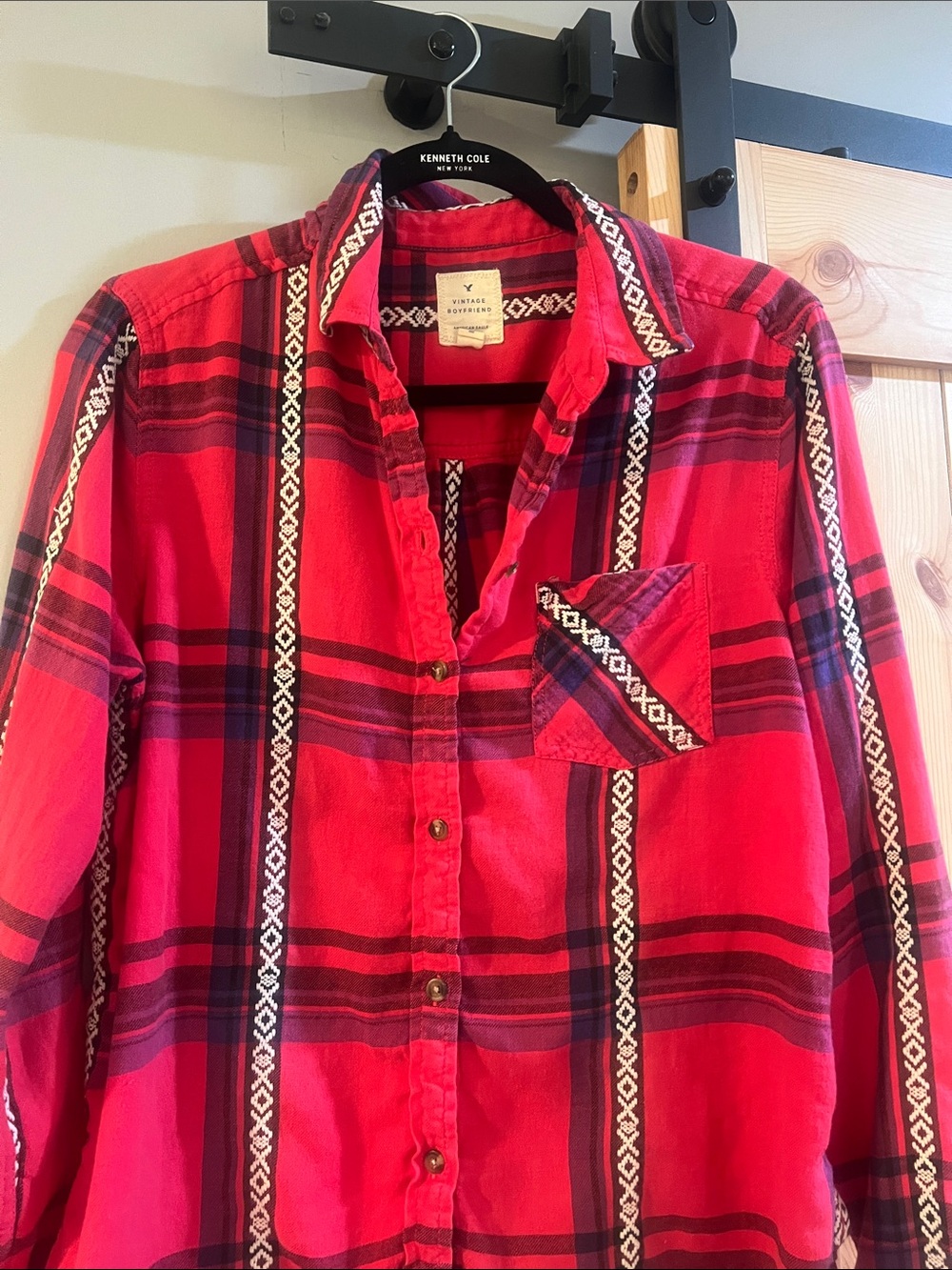 American Eagle Outfitters Red Plaid Button-Down Shirt vintage boyfriend size lar